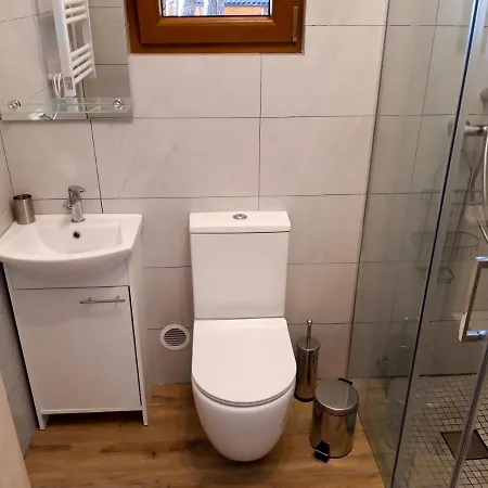 Letniskowy Nad Jeziorem Wdzydze Holiday home
