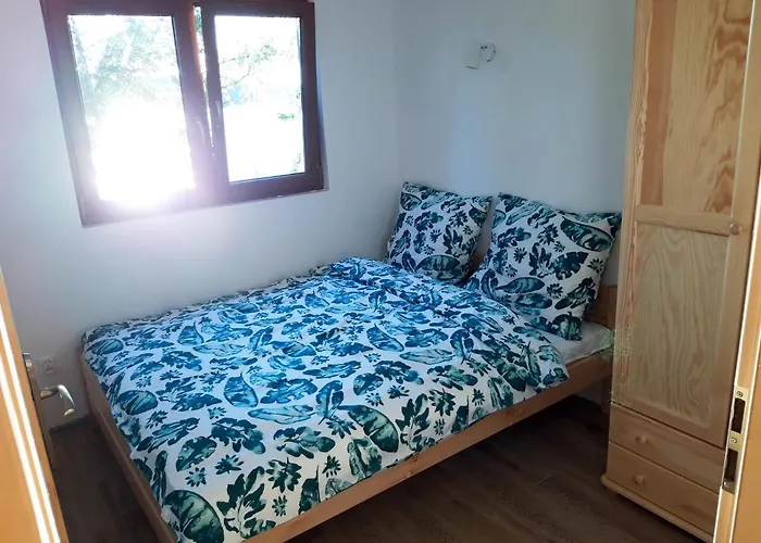 Letniskowy Nad Jeziorem Wdzydze Борск